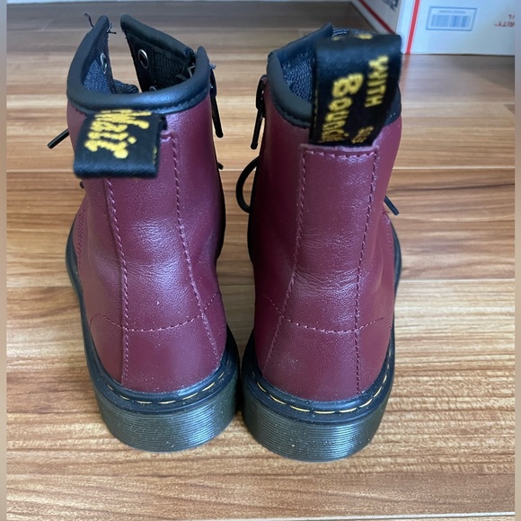 Dr. Martens 1460 J SMOOTH LEATHER LACE UP BOOTS cherry red - Picture 10 of 12